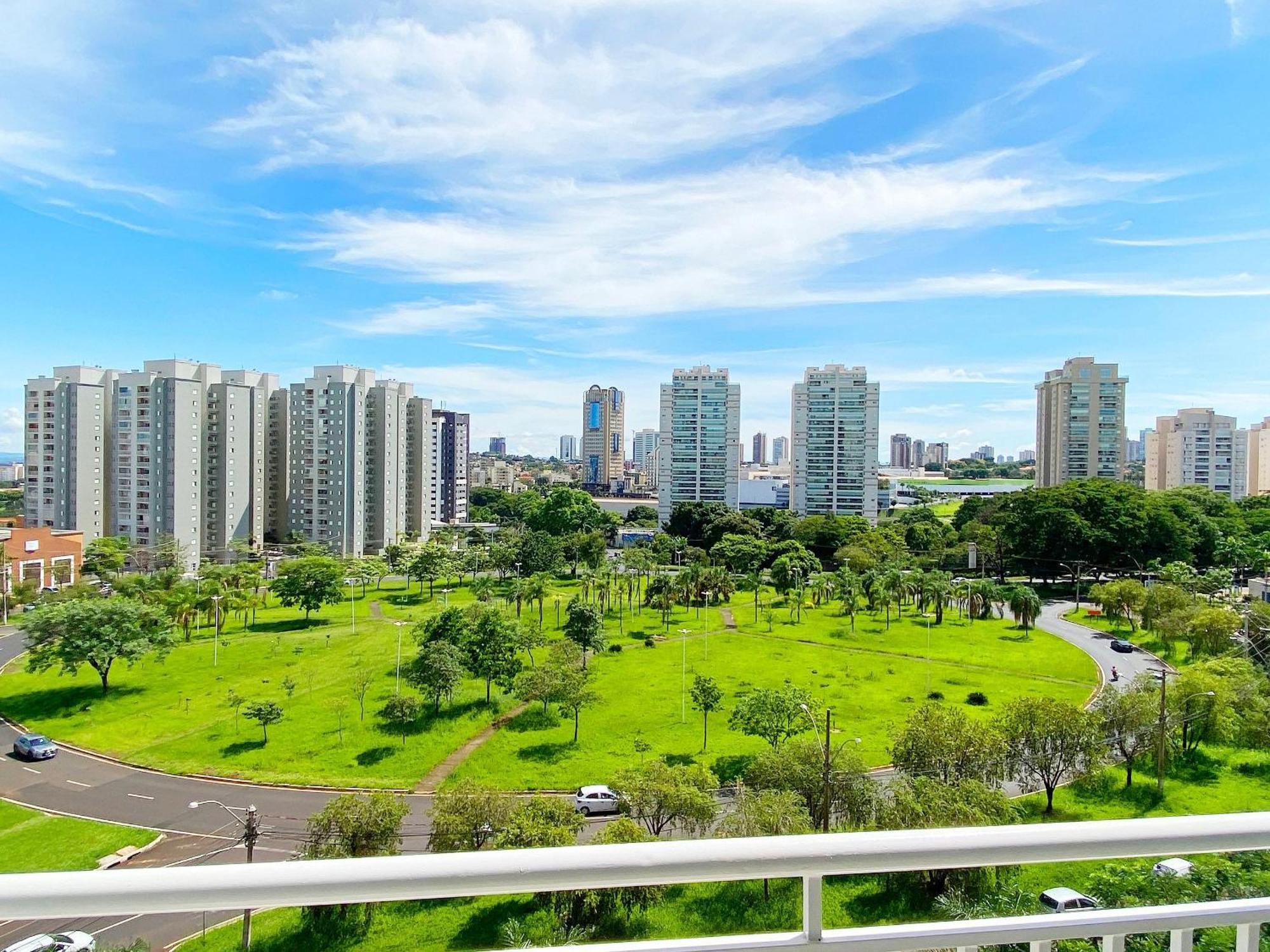 Apto Com 2 Quartos Prox Ao Rib Shopping. Wifi + Ac Apartment Ribeirao Preto Ngoại thất bức ảnh